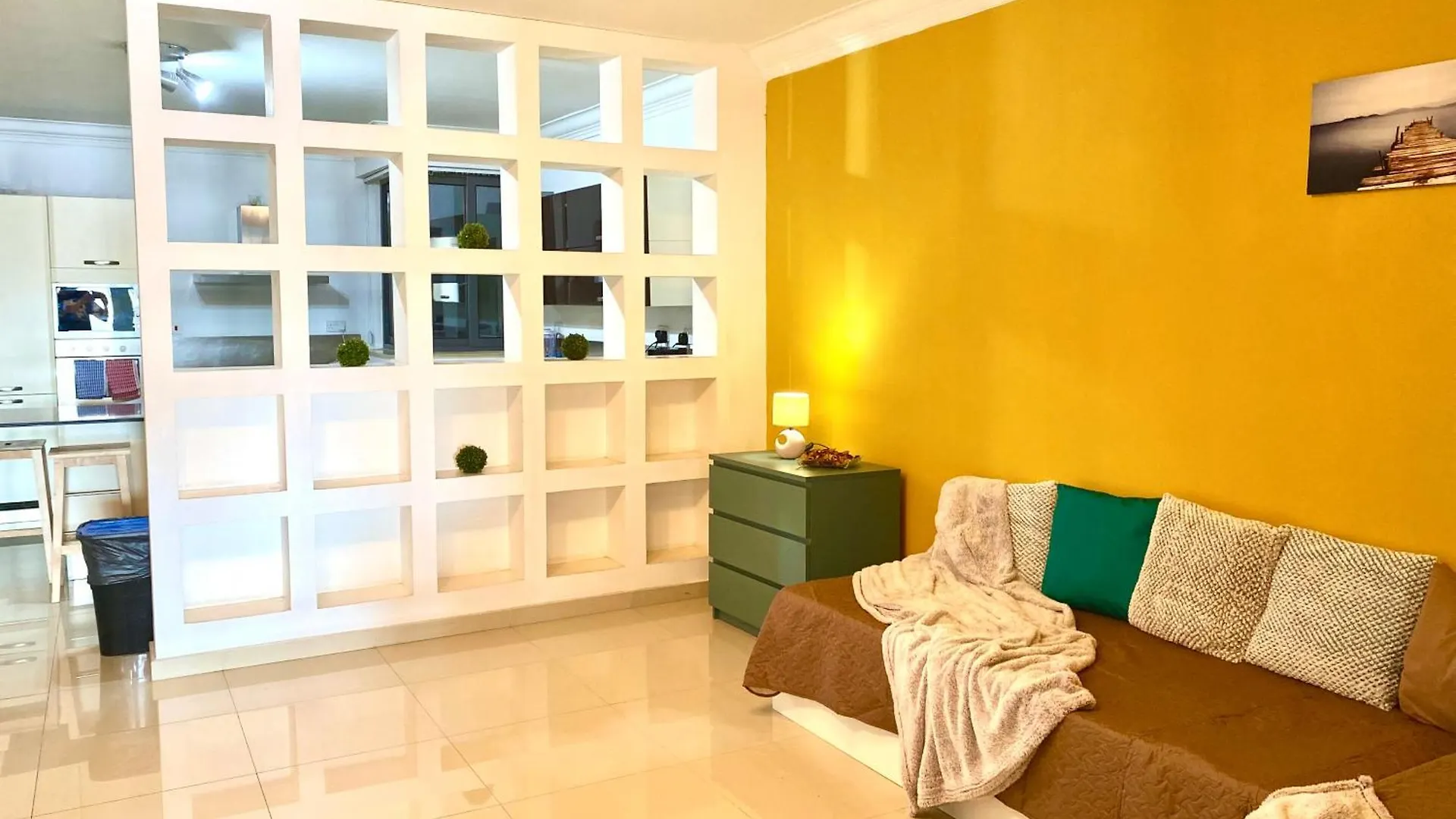 Seafront Harbour Haven - Steps To Ferry, Shops And Beaches Sliema