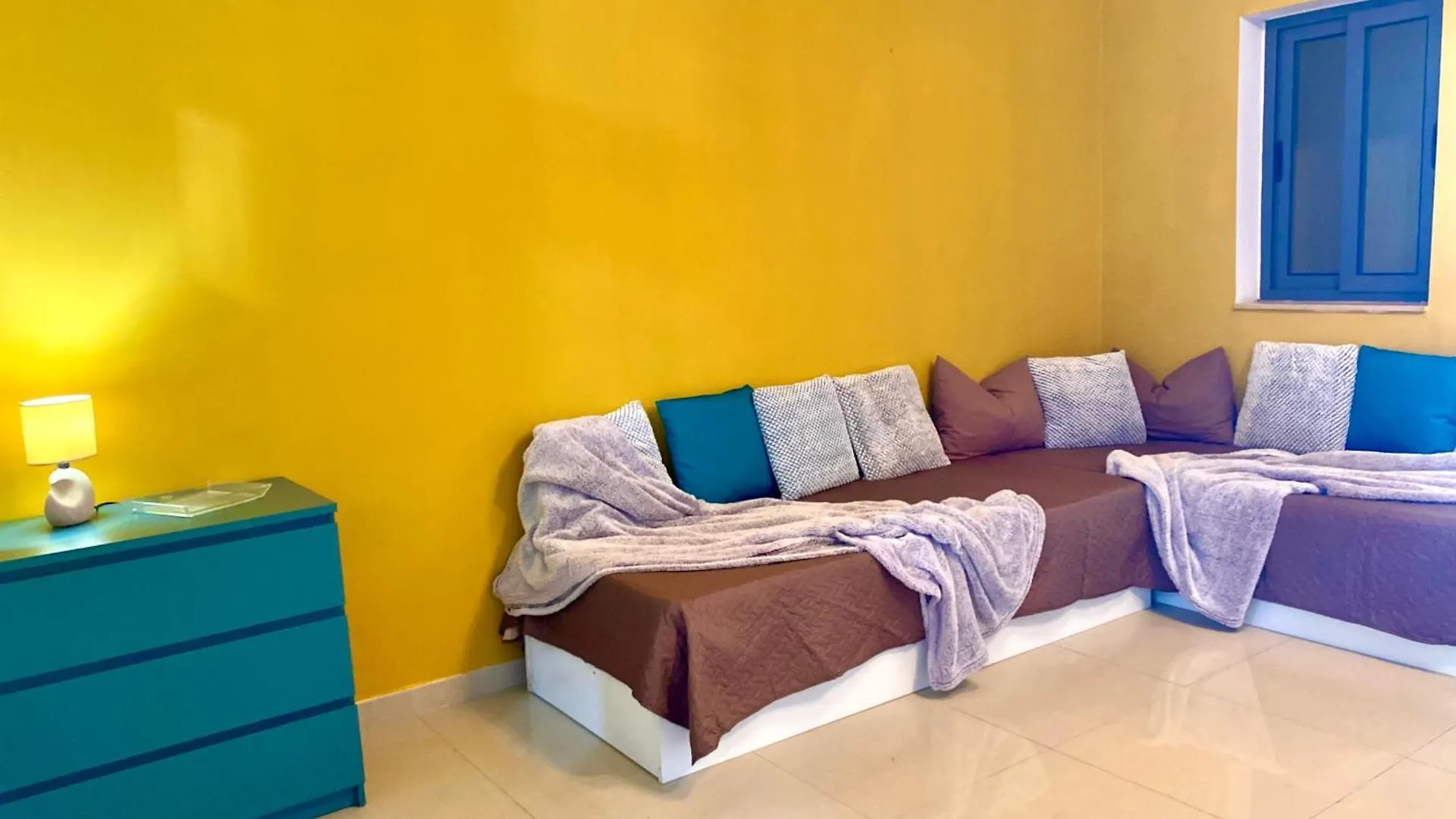 Seafront Harbour Haven - Steps To Ferry, Shops And Beaches Sliema Apartment