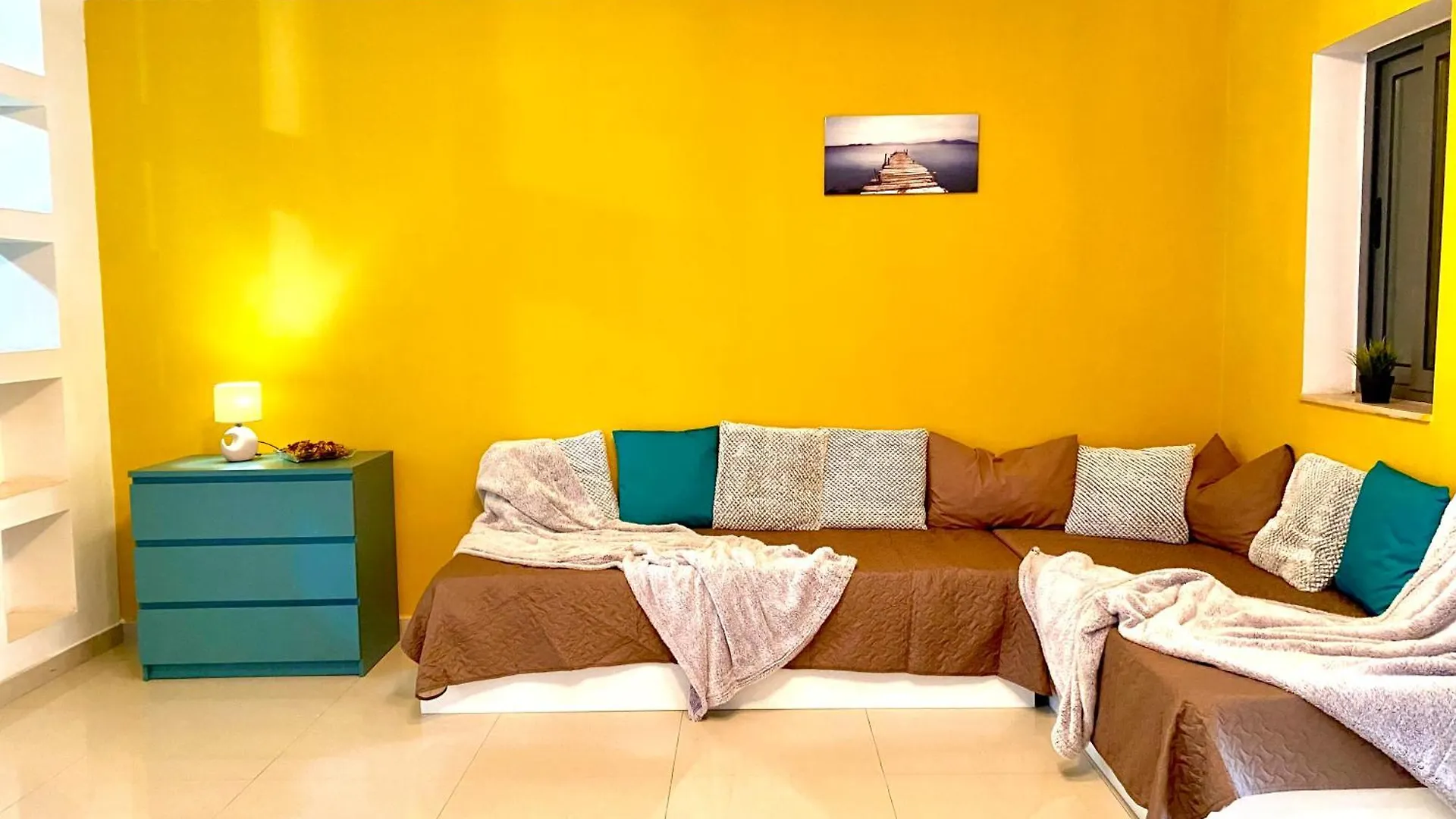 Apartment Seafront Harbour Haven - Steps To Ferry, Shops And Beaches Sliema