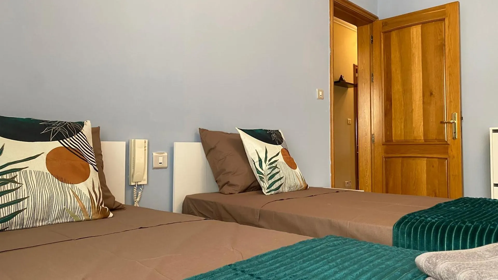 Apartment Seafront Harbour Haven - Steps To Ferry, Shops And Beaches Sliema