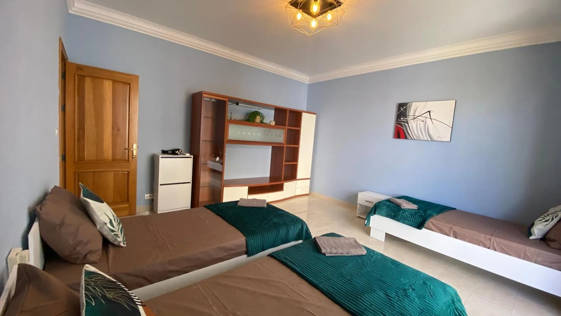 Apartment Seafront Harbour Haven - Steps To Ferry, Shops And Beaches Sliema