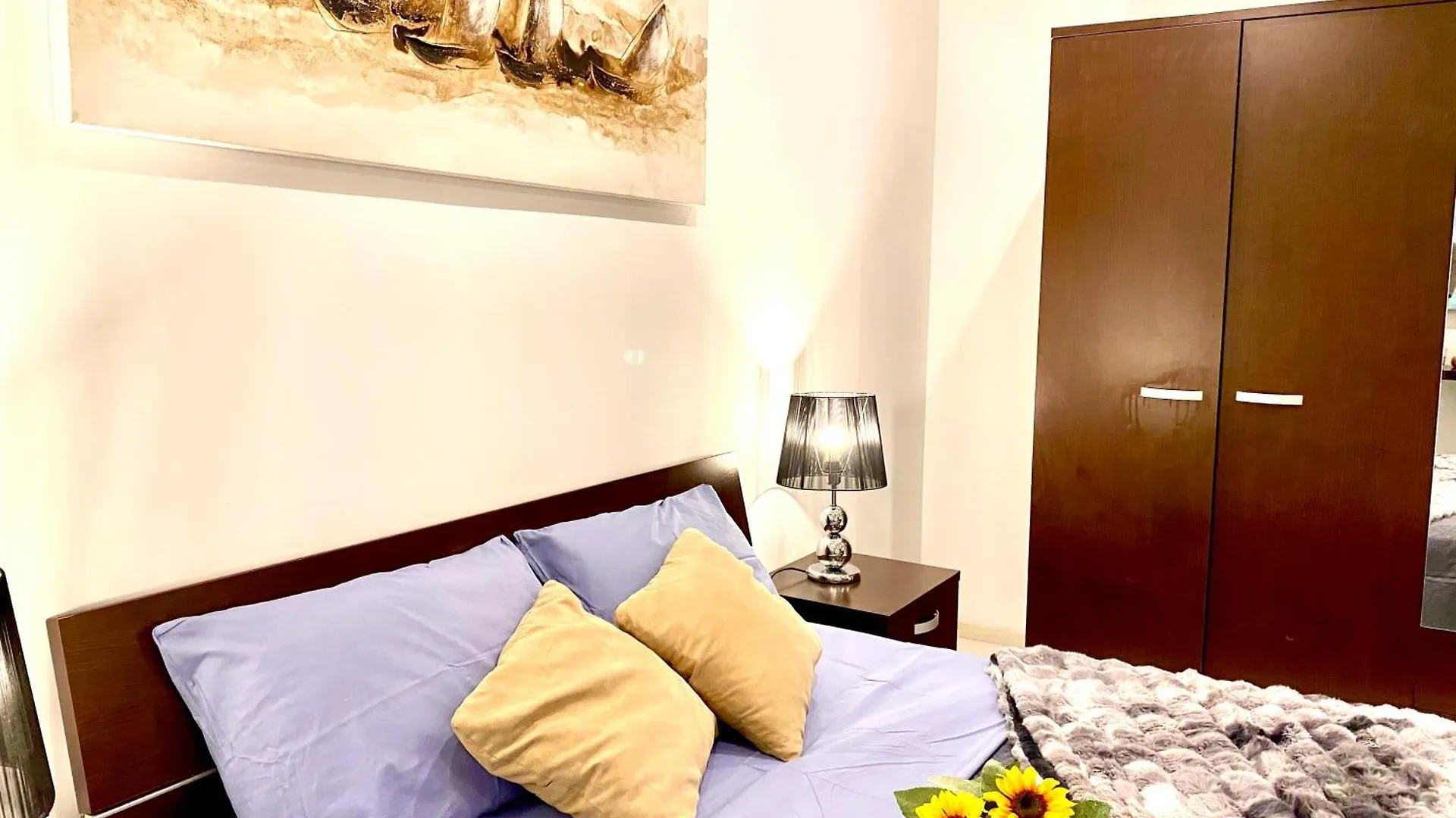 Seafront Harbour Haven - Steps To Ferry, Shops And Beaches Sliema Malta